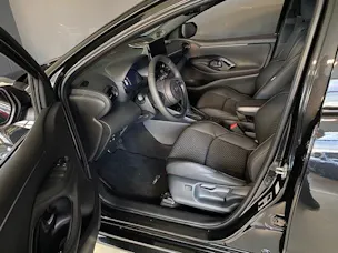 Toyota Yaris 1.5 VVT-i HSD Premium