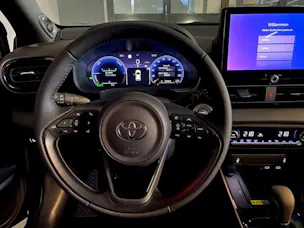 Toyota Yaris 1.5 VVT-i HSD Premium