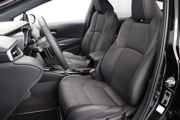 TOYOTA Corolla Touring Sports 2.0 HSD Trend 1