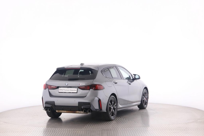 Vehicle image BMW 1 SERIES