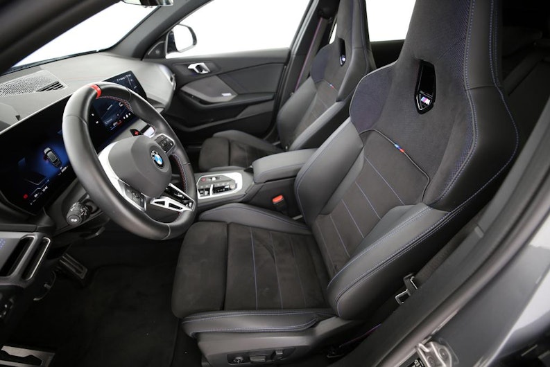 Vehicle image BMW 1 SERIES