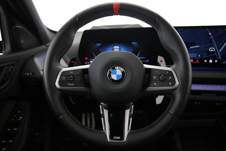 Vehicle image BMW 1 SERIES