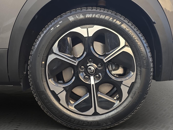 Vehicle image CITROEN C5 AIRCROSS