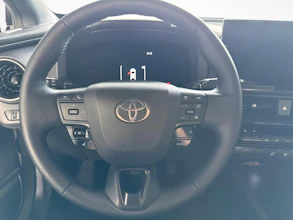 https://vehicle.imgix.net/4071571/5d76e0f6-98af-47e2-a5fb-2f9a05ce064d.jpg
