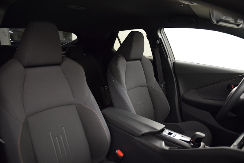 Vehicle image TOYOTA C-HR