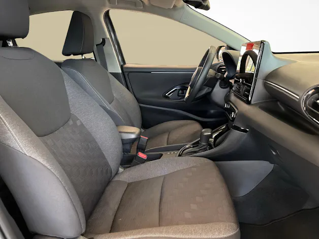 Toyota Yaris 1.5 VVT-i HSD Trend