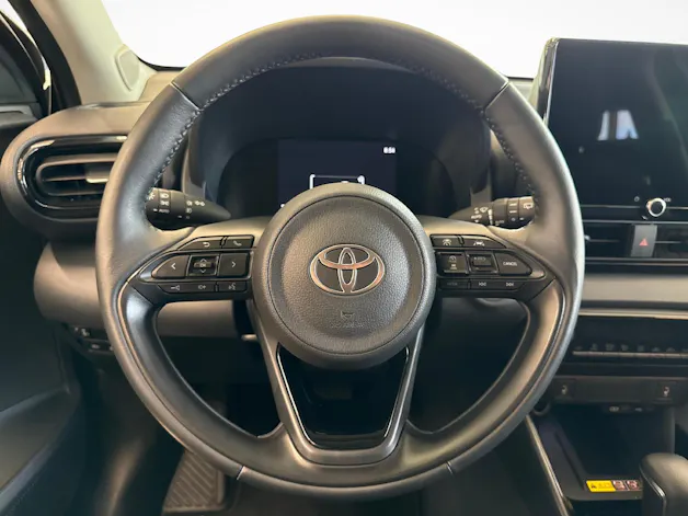 Toyota Yaris 1.5 VVT-i HSD Trend