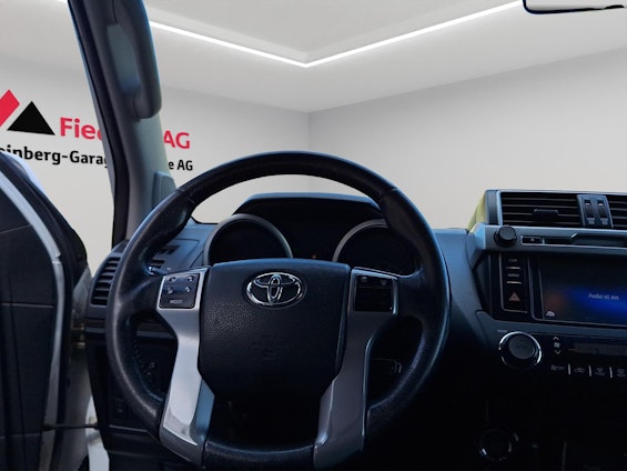 Vehicle image 6 Vehicle image 6