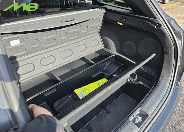 Vehicle image 7 Vehicle image 7