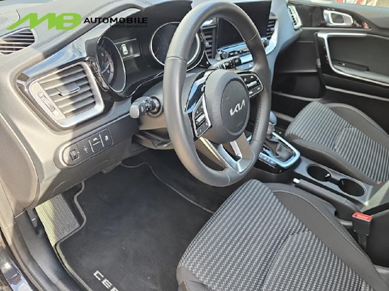 Vehicle image 9 Vehicle image 9