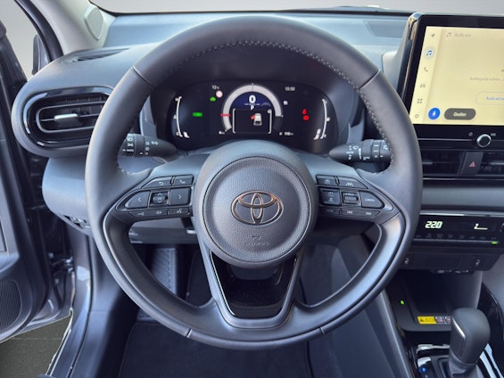 Vehicle image 9 Vehicle image 9