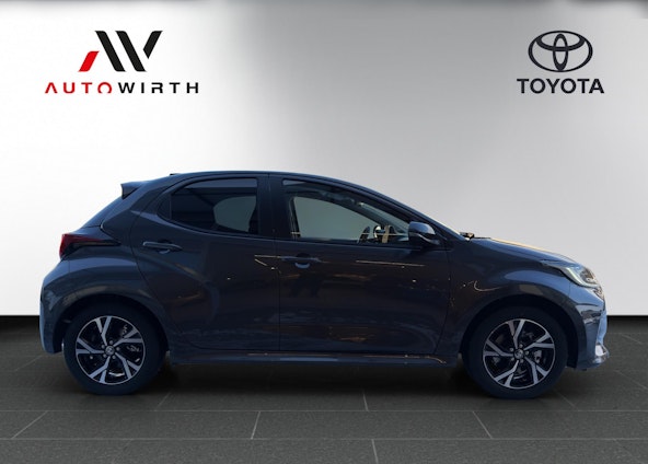 Vehicle image 3 Vehicle image 3