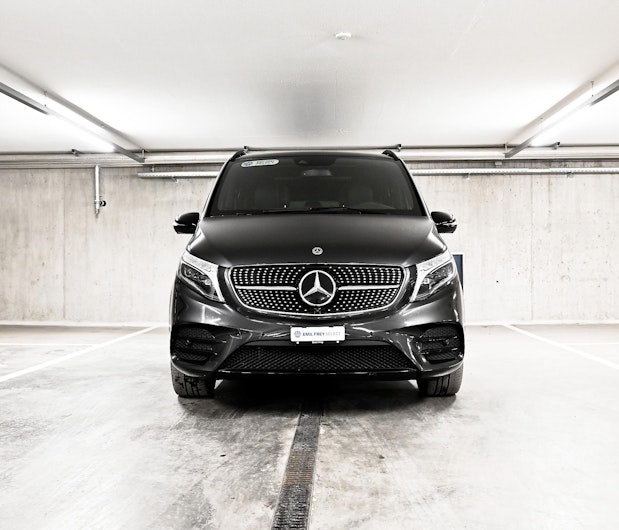 Vehicle image MERCEDES-BENZ V-CLASS