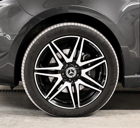 Vehicle image MERCEDES-BENZ V-CLASS