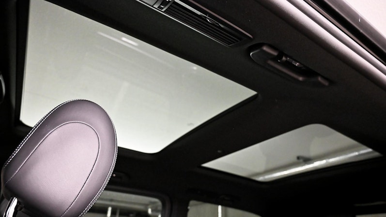 Vehicle image MERCEDES-BENZ V-CLASS