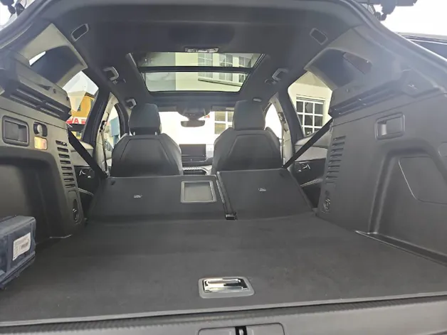 Peugeot 3008 Hybrid4 GT 300PS