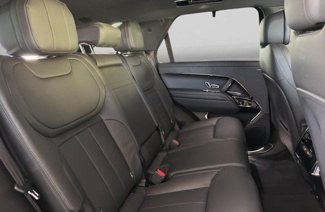 Vehicle image 15 Vehicle image 15