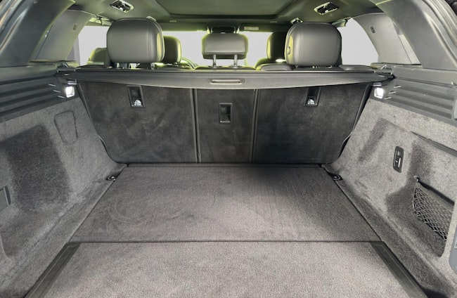 Vehicle image 16 Vehicle image 16