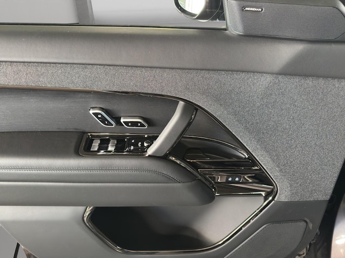 Vehicle image LAND ROVER RANGE ROVER SPORT