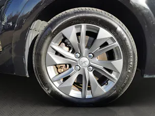 Peugeot 208 e-Allure Pack