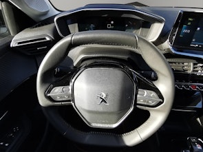 Vehicle image PEUGEOT 208 e-Allure Pack