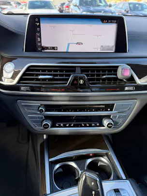BMW 730d xDrive SAG