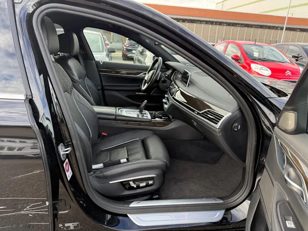 BMW 730d xDrive SAG
