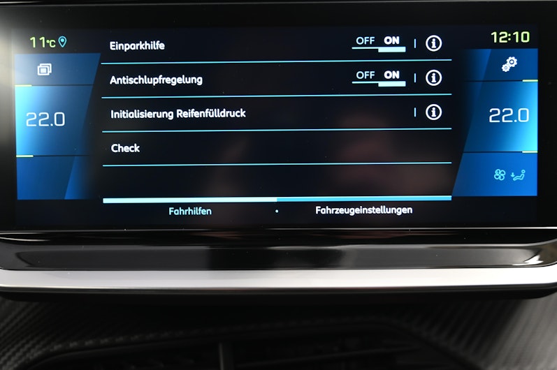 Vehicle image PEUGEOT 2008