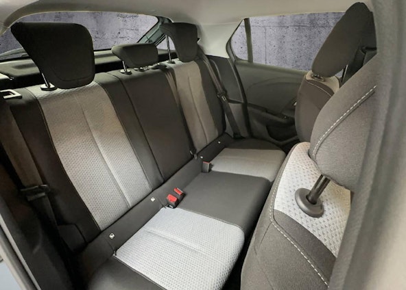 Vehicle image 10 Vehicle image 10