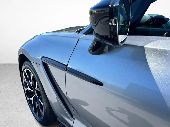 immagine del veicolo ASTON MARTIN DBX