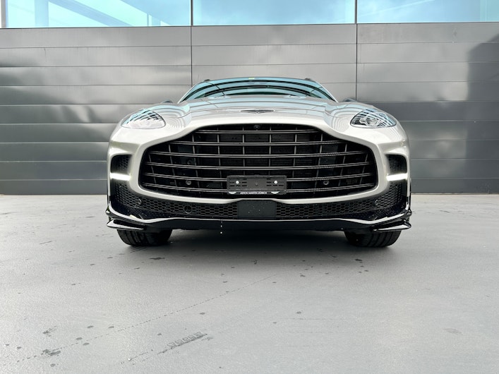 Vehicle image ASTON MARTIN DBX