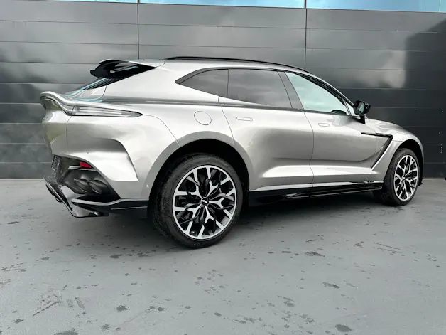 Aston Martin DBX 707 4.0 V8 Bi-Turbo
