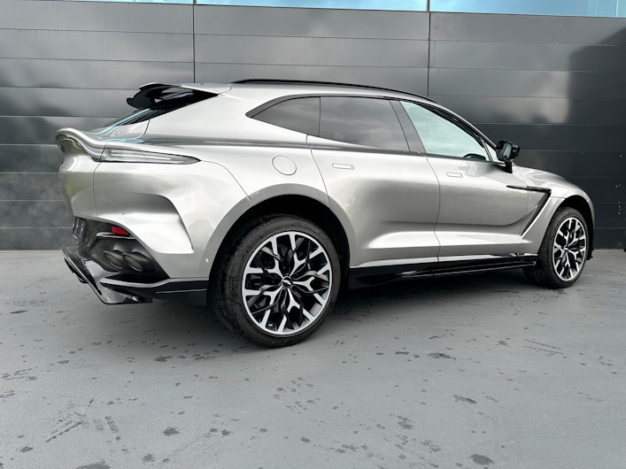 Vehicle image ASTON MARTIN DBX