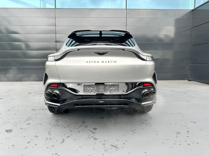 Vehicle image ASTON MARTIN DBX