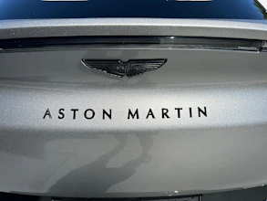 https://vehicle.imgix.net/4071778/e06ba3b6-7df2-48a0-a3db-24da0edf72b1.jpg