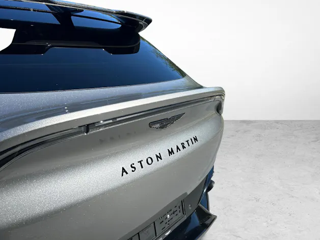 ASTON MARTIN DBX 707 4.0 V8 Bi-Turbo