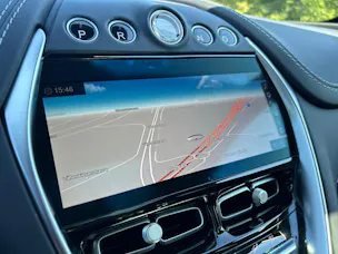 Aston Martin DBX 707 4.0 V8 Bi-Turbo