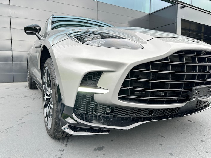 Vehicle image ASTON MARTIN DBX