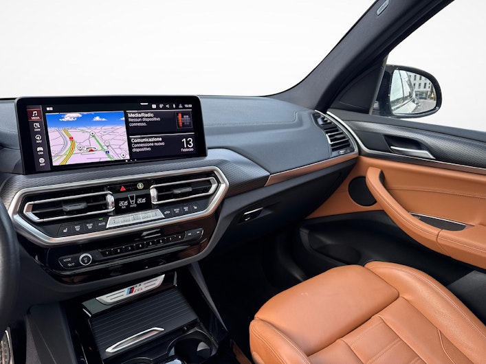 Vehicle image BMW X3