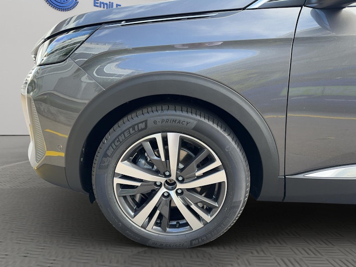 Vehicle image PEUGEOT 5008