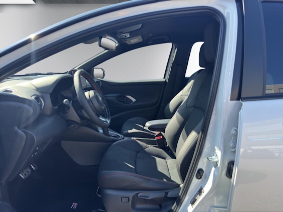 Vehicle image 8 Vehicle image 8