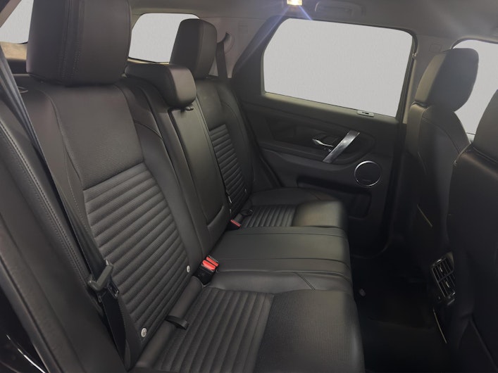 Vehicle image LAND ROVER DISCOVERY SPORT