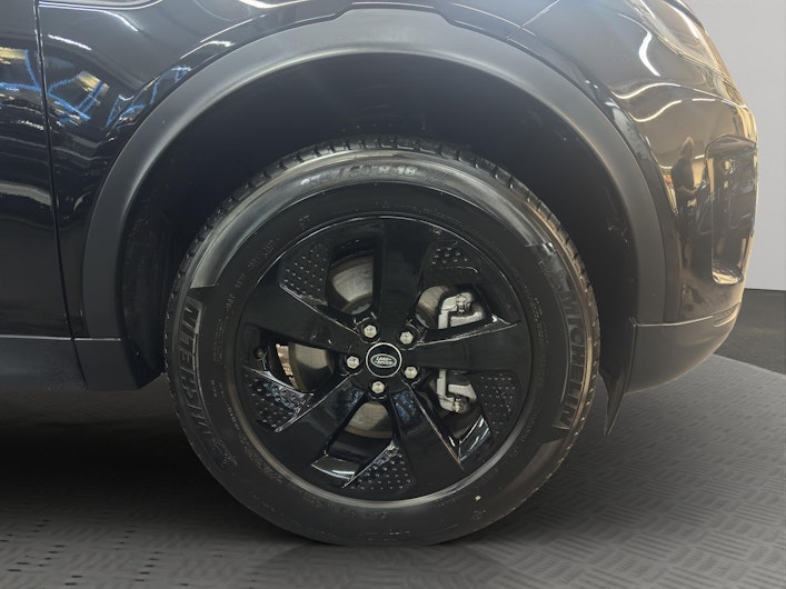 Vehicle image LAND ROVER DISCOVERY SPORT