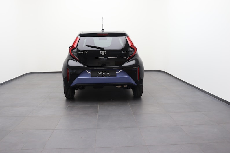 Vehicle image TOYOTA AYGO X