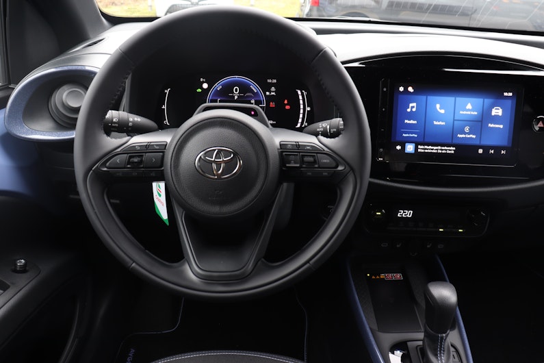 Vehicle image TOYOTA AYGO X