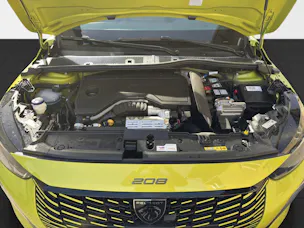 Peugeot 208 1.2 Hybrid GT