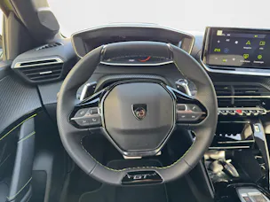 Peugeot 208 1.2 Hybrid GT