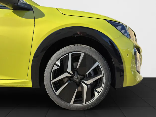 Peugeot 208 1.2 Hybrid GT