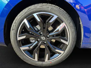 Renault CLIO techno full hybrid E-Tech 145