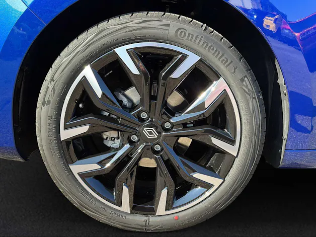 Renault CLIO techno full hybrid E-Tech 145